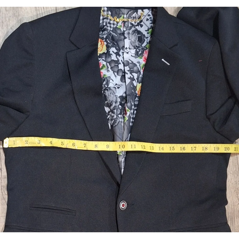 Valiant Paris black pocketed blazer with silky floral lining sz L